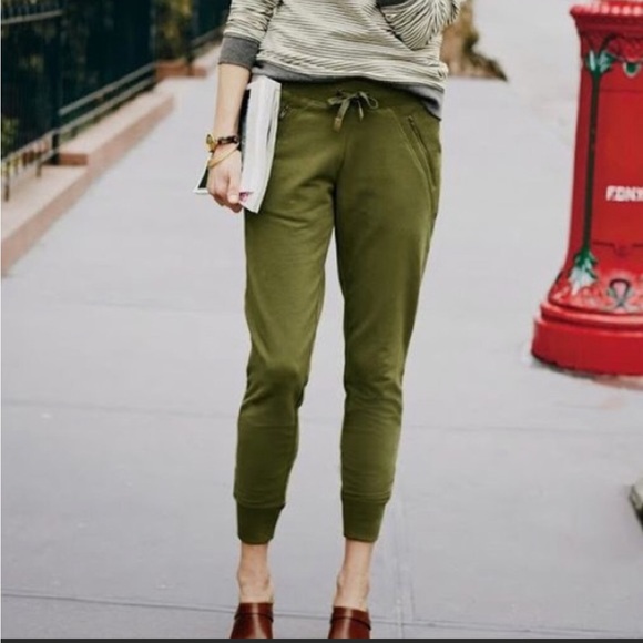 Hanna Andersson Pants - Hannah Andersson French Terry Stockholm Jogger - olive green - XL